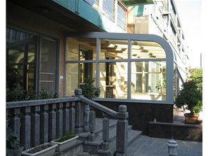 鋼結(jié)構(gòu)陽(yáng)光房